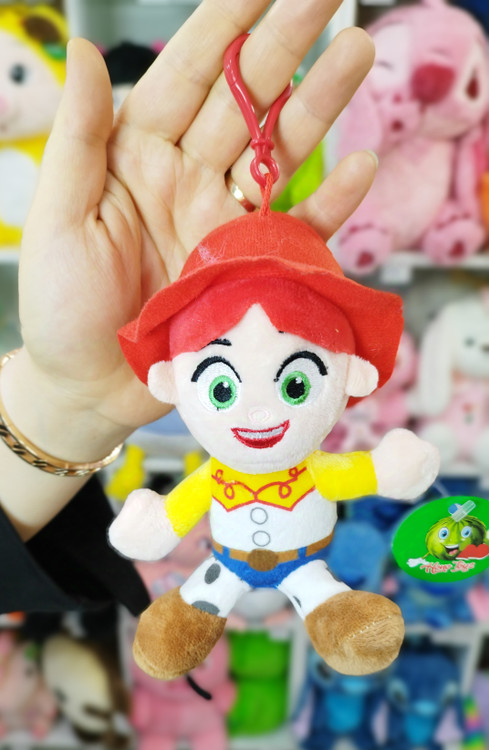 عروسک آویز جسی