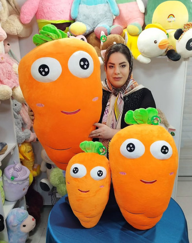 عروسک هویج بالشتی