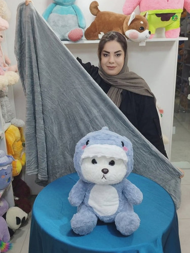 عروسک پتودار خرس لباس کوسه