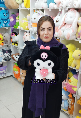 عروسک کرومی توت فرنگی بدست