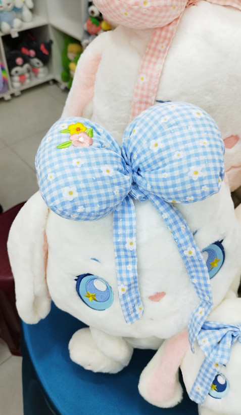 عروسک خرگوش چشم آبی