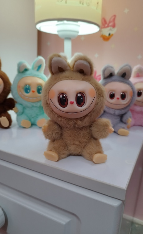 عروسک لبوبو