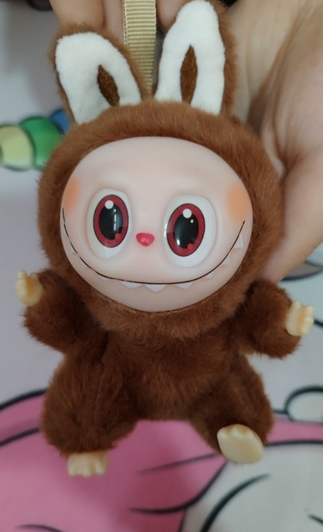 عروسک لبوبو