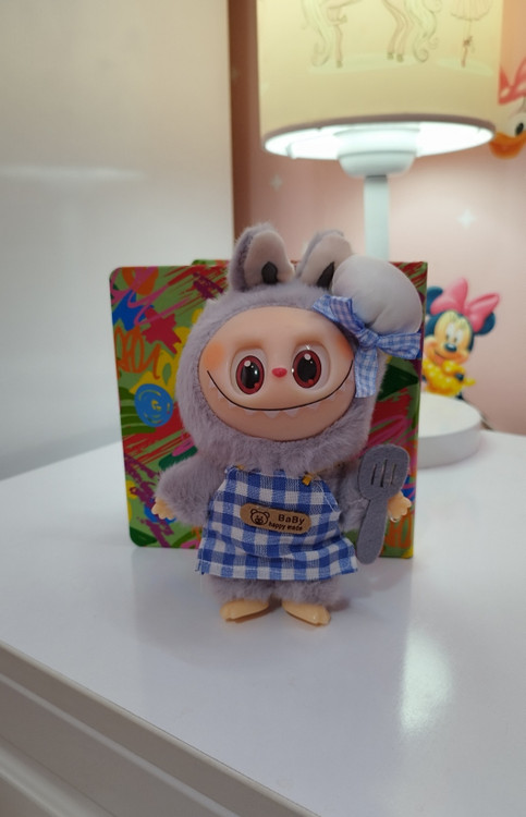 عروسک لبوبو