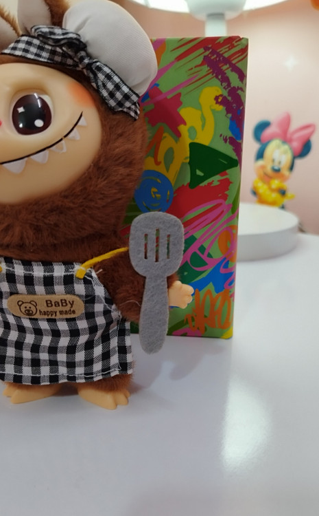 عروسک لبوبو