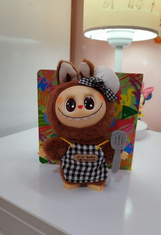 عروسک لبوبو