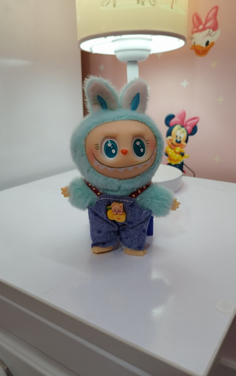 عروسک لبوبو