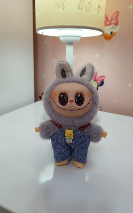 عروسک لبوبو