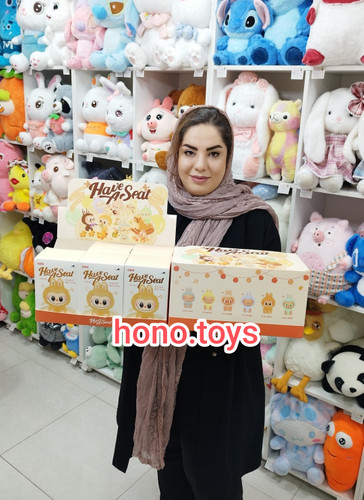 عروسک لبوبو نشسته پاپ مارت