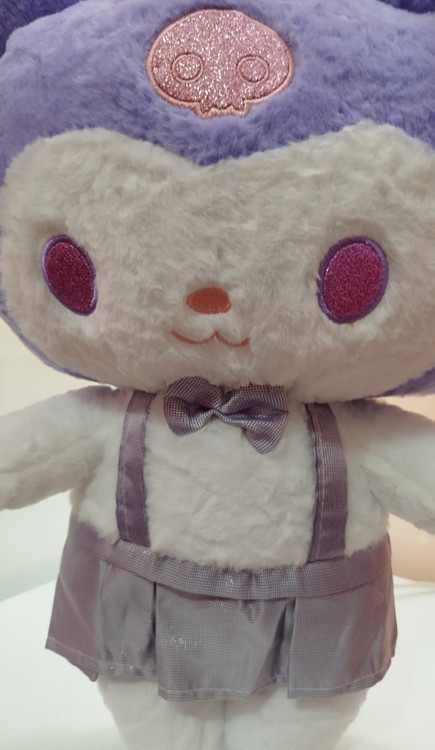 عروسک کرومی و ملودی ایستاده