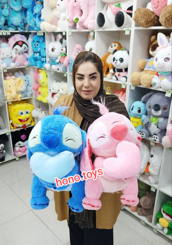 عروسک استیج قلب بدست