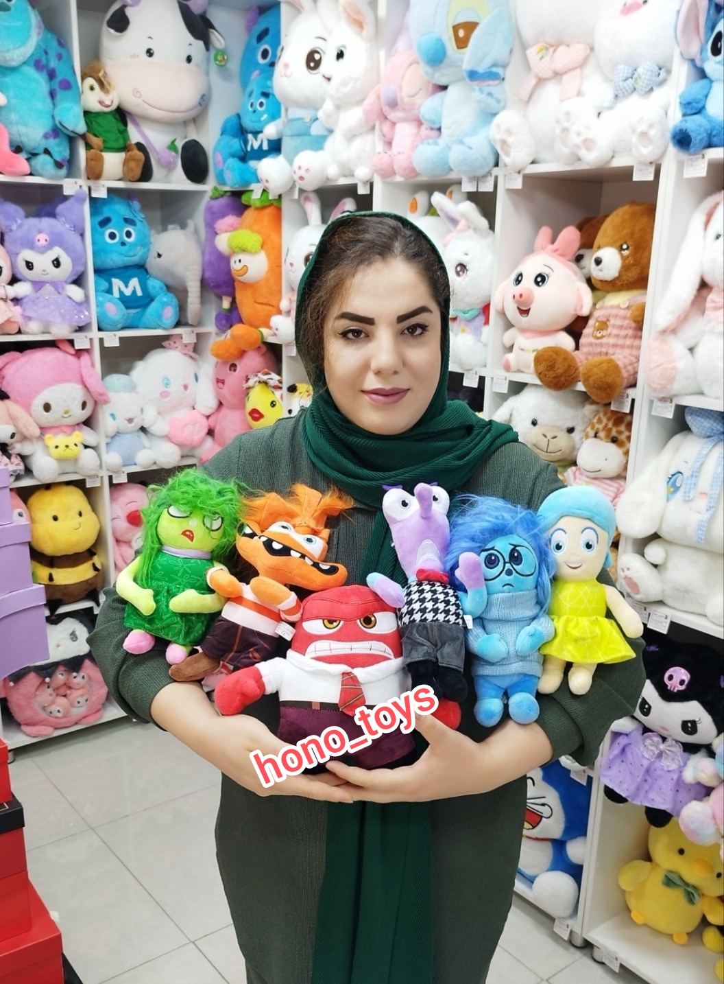 عروسک شخصیت های کارتونی درون و بیرون